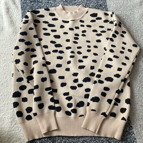 Francesca’s Tan W/ Black Design Sweater - Picture 1 of 4